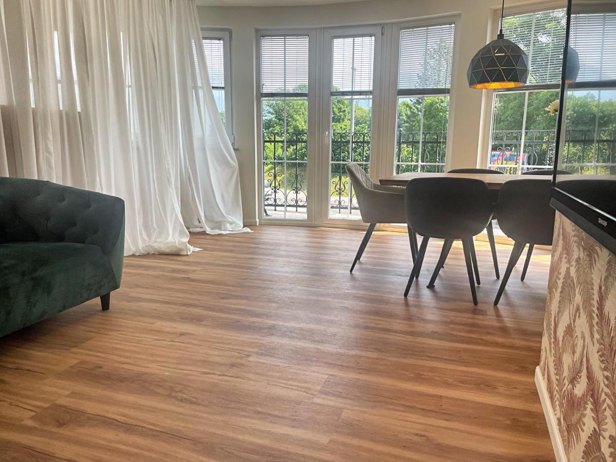 Vila Urbana Luxury Apartments Лешче Экстерьер фото
